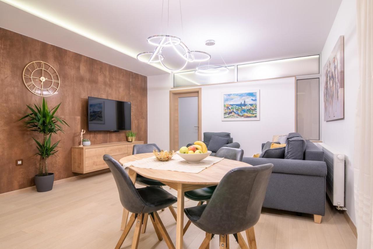Anna Appartement Zagreb Buitenkant foto