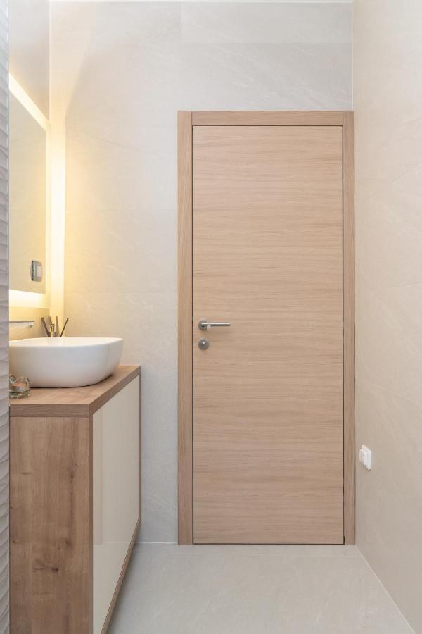 Anna Appartement Zagreb Buitenkant foto
